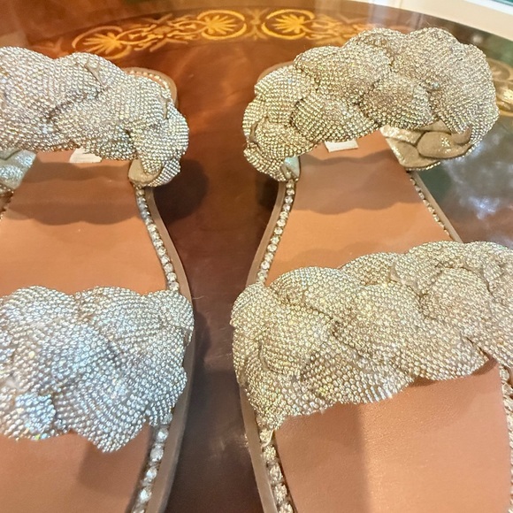 Steve Madden Newbie Silver Rhinestone Braided Slide Flat Sandals Size 7 MSRP$100 - Picture 9 of 16